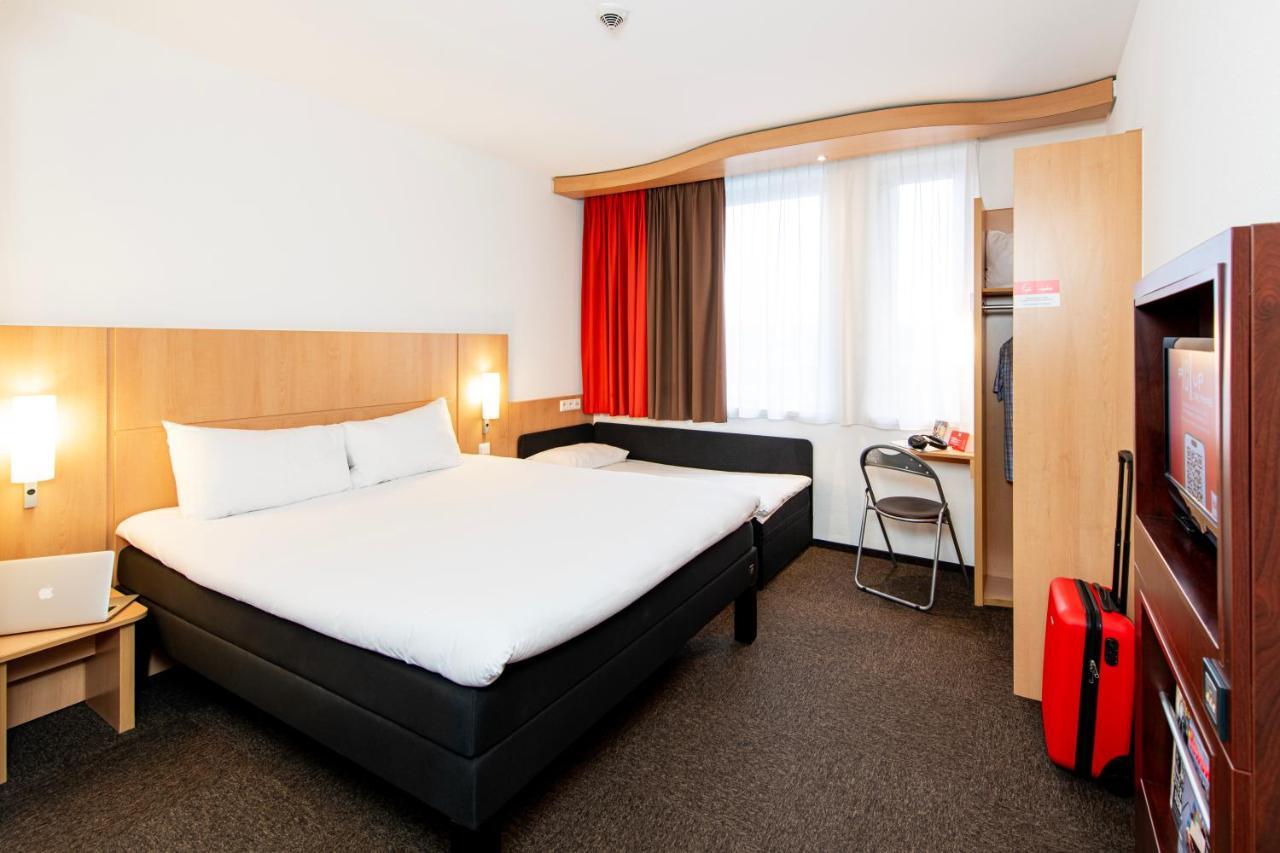 Ibis Krakow Stare Miasto Esterno foto