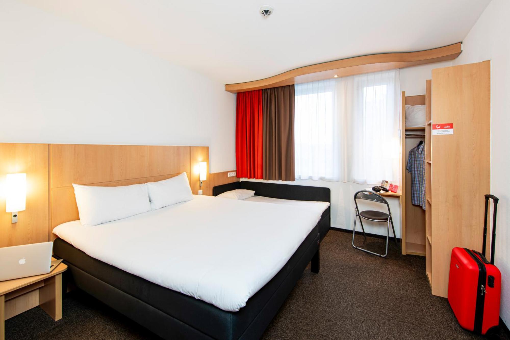 Ibis Krakow Stare Miasto Esterno foto