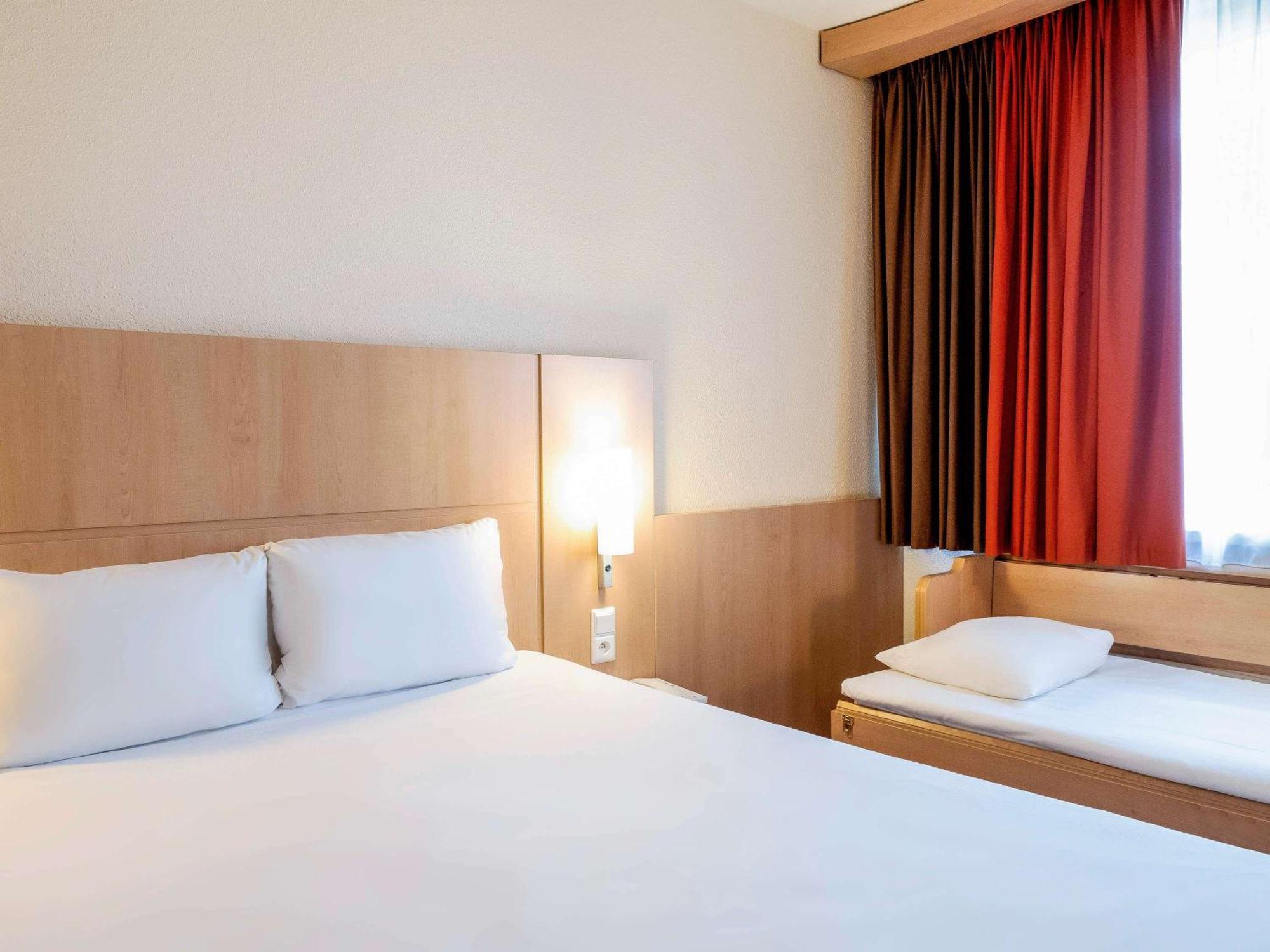 Ibis Krakow Stare Miasto Esterno foto