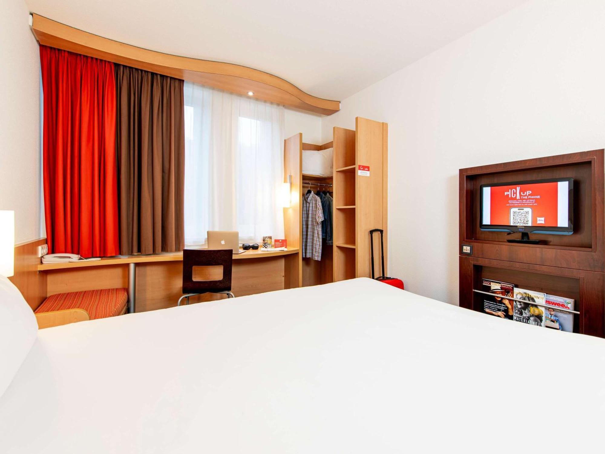 Ibis Krakow Stare Miasto Esterno foto